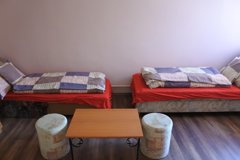 Kisasszony Apartman Eger Exterior foto