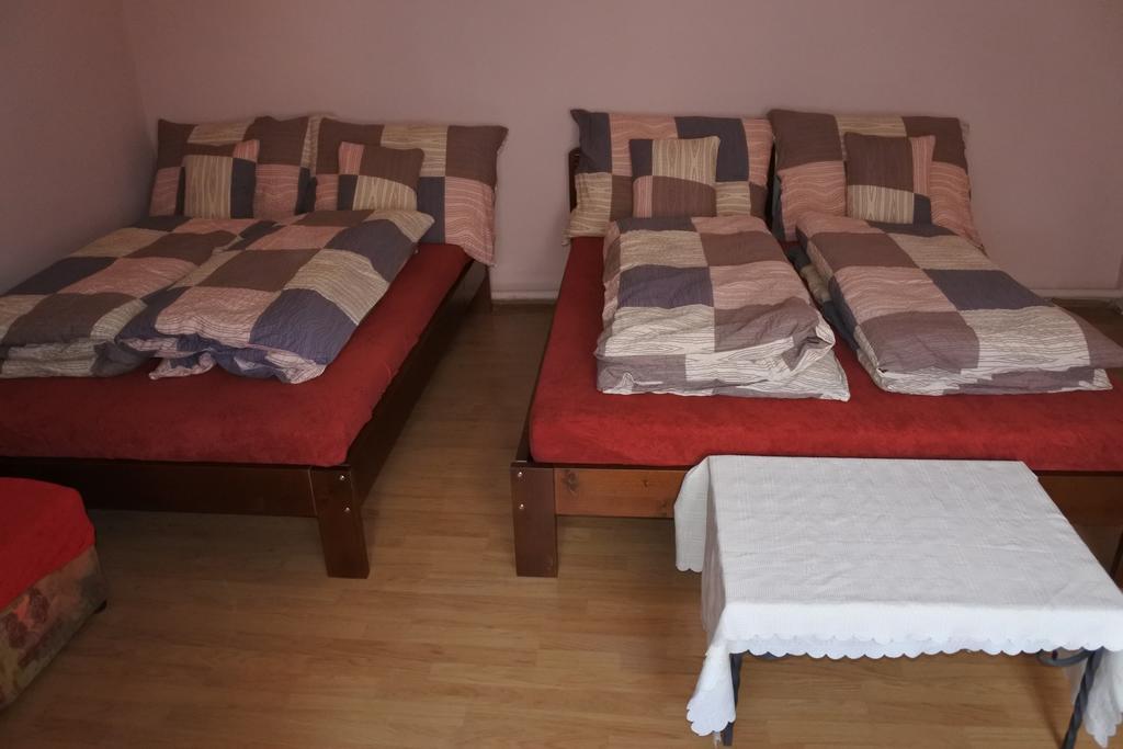 Kisasszony Apartman Eger Exterior foto