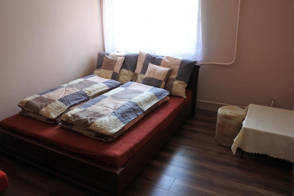Kisasszony Apartman Eger Exterior foto